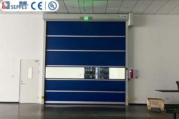 当大门开始“卷”速度：快速门如何引领工业门变革？