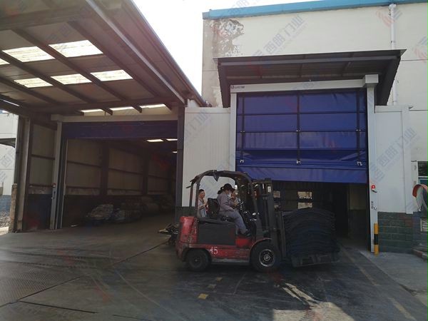 抗风堆积门 抗风堆积门